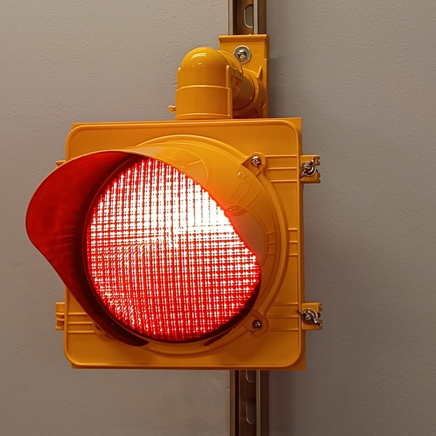 McCain ITE Single Poly Signal 8" (200mm)