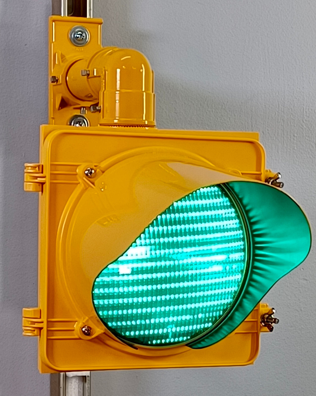 McCain ITE Single Poly Signal 8" (200mm)