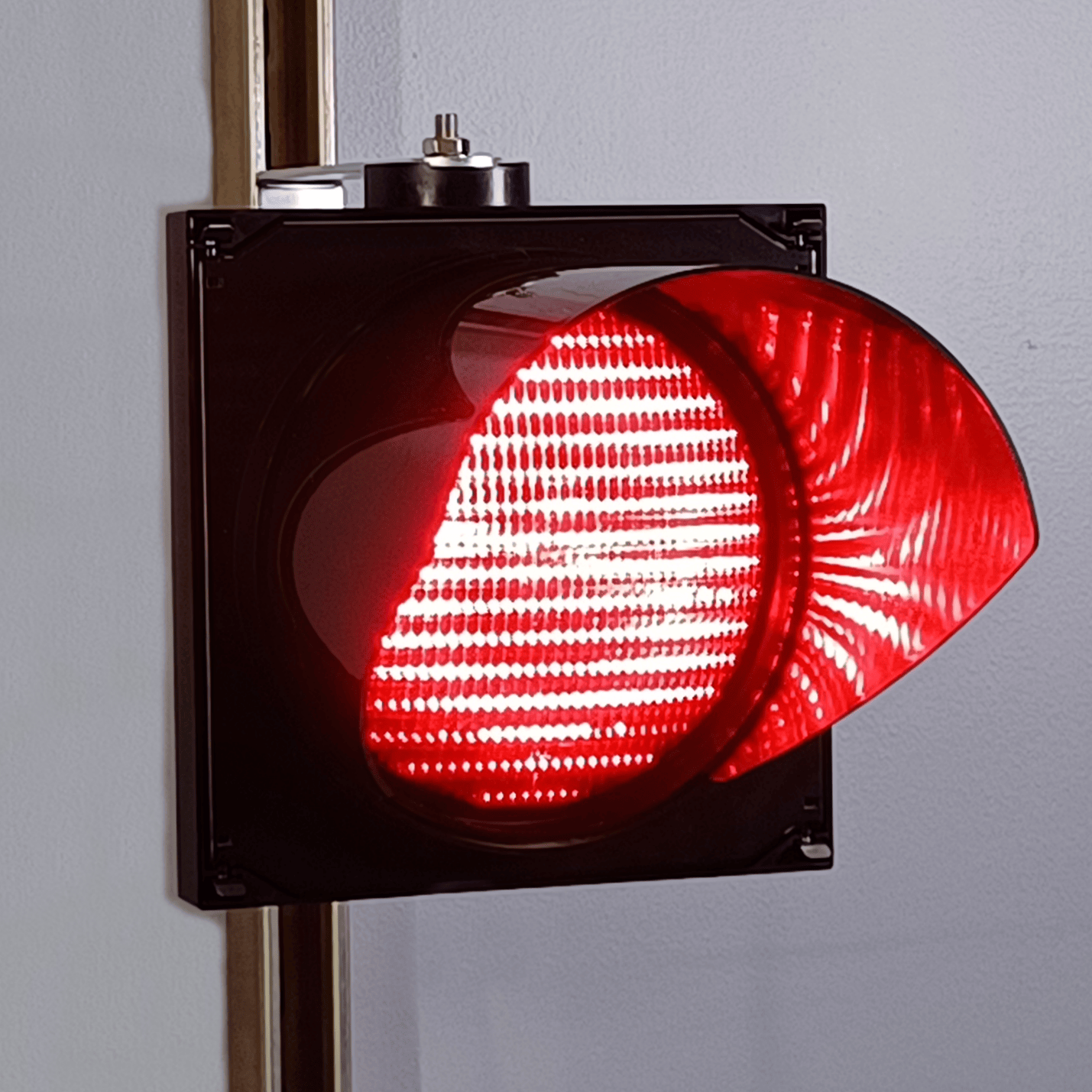 HPB200 — Black Single LED Industrial Signal